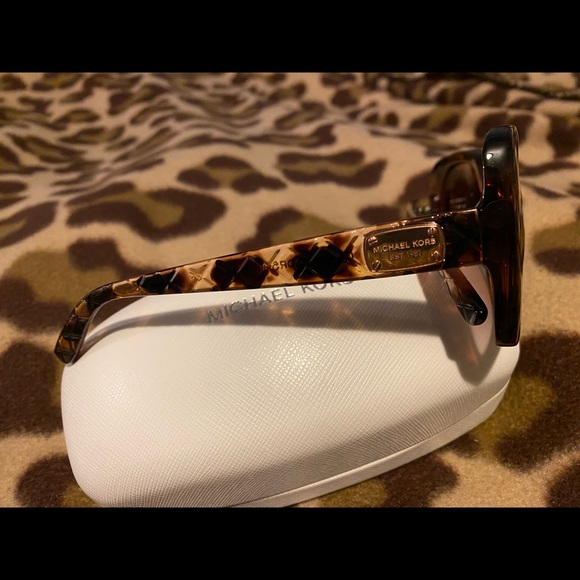 Michael Kors sunglasses - Picture 3 of 7